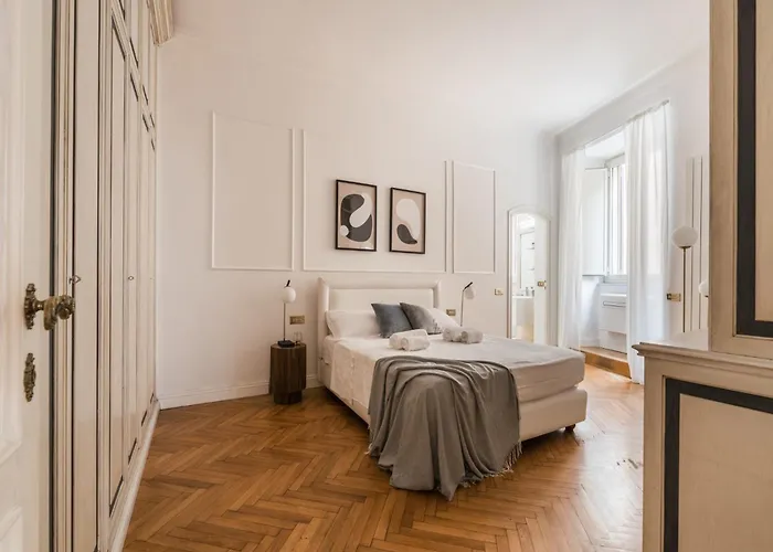 The Best Rent - Splendid Three-Bedroom Apartment Near The Trevi Fountain